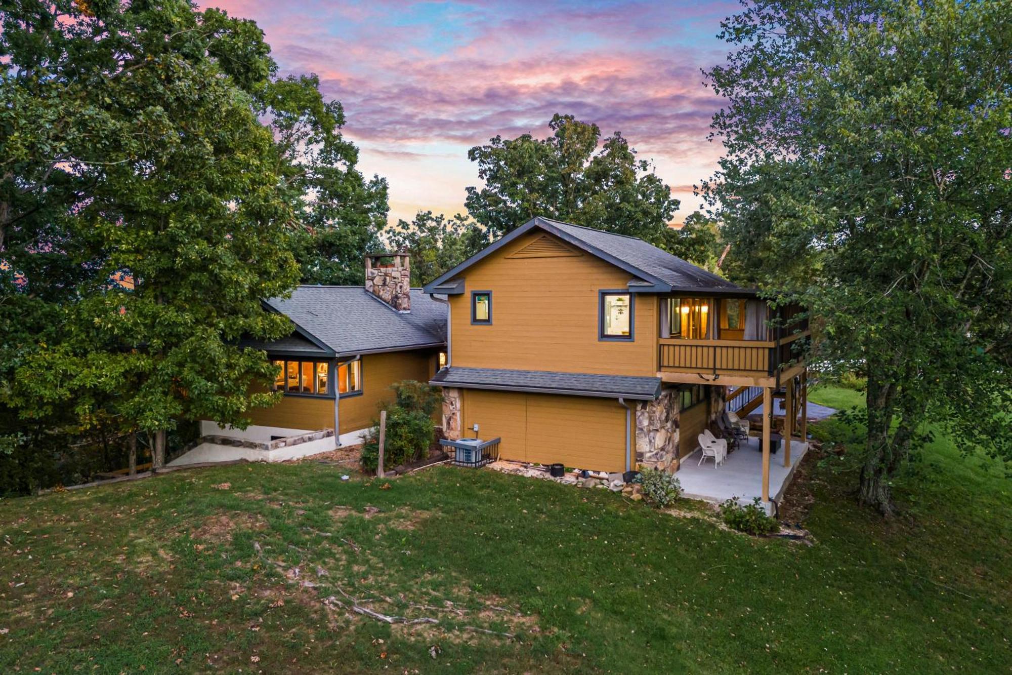 Haven On The Pond Villa Pigeon Forge Exterior photo